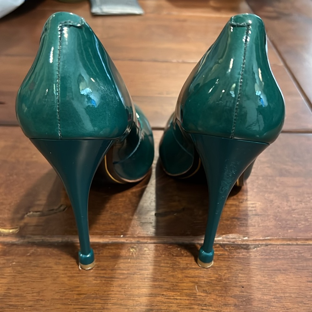 Charles Jourdan Teal Green Patent Leather Pumps Size 6 - Picture 3 of 8